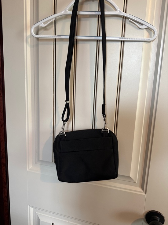 Travelon Handbags - Travelon Like New Black Crossbody Silver Hardware 5 Point Anti Theft Security
